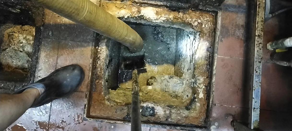 西宁化油池清理-污水池清掏